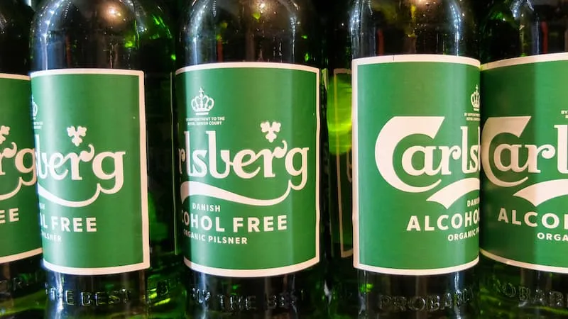 non alcoholic carlsberg beer bottles